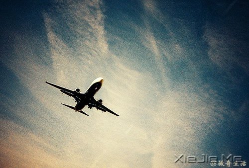 明天和意外,真的不知道,哪一个先来